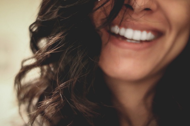 picture of a woman smiling 